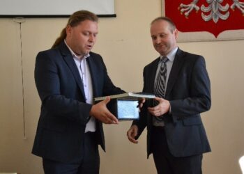Gorzyce: Zespół Szkół otrzymał piec do odlewania aluminium