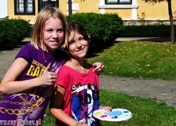 Mielec:  Wariacje w parku Pałacyku Oborskich