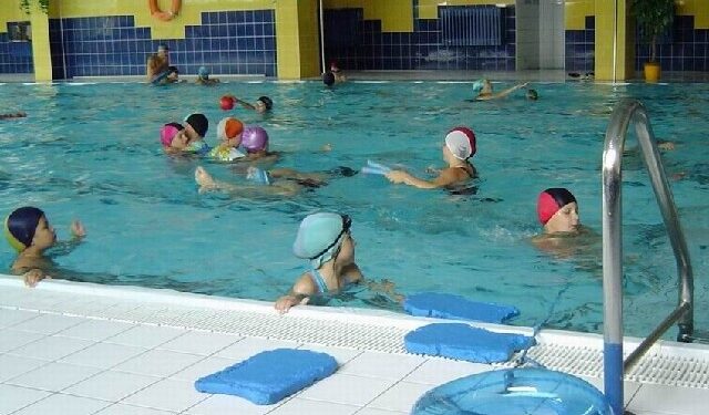 Cmolas: Basen już po generalnym remoncie.