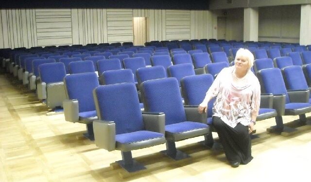 Stalowa Wola: Sala widowiskowa SDK po remoncie.