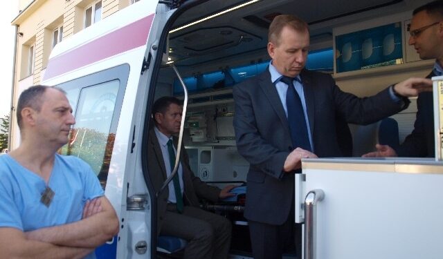 Mielec: Nowa karetka w pogotowiu.