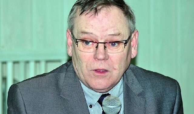 Świerczów: Wyrównać drogę do oczyszczalni