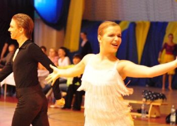 Cmolas: Gala Tańca Towarzyskiego.