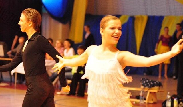 Cmolas: Gala Tańca Towarzyskiego.