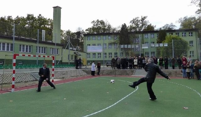 Werynia: Oddali do użytku nowoczesne boisko.