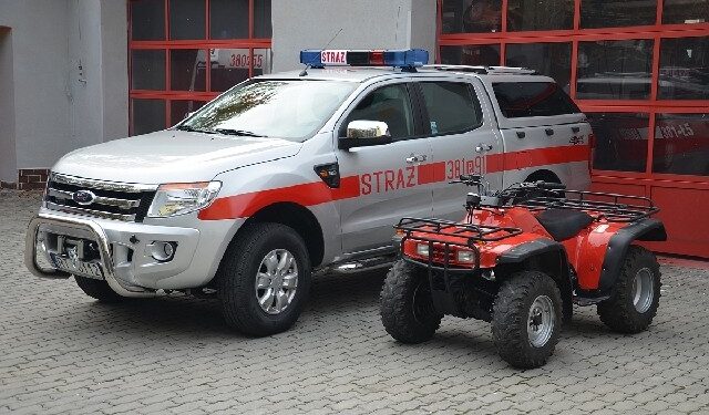 Tarnobrzeg: Nowe pojazdy dla strażaków