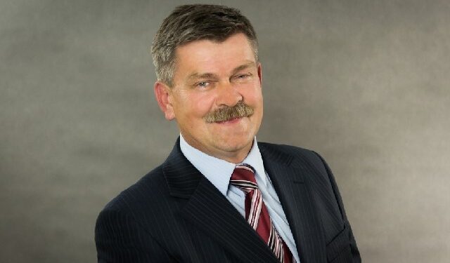 Nowa Dęba: Kolejny radny jeszcze przed wyborami