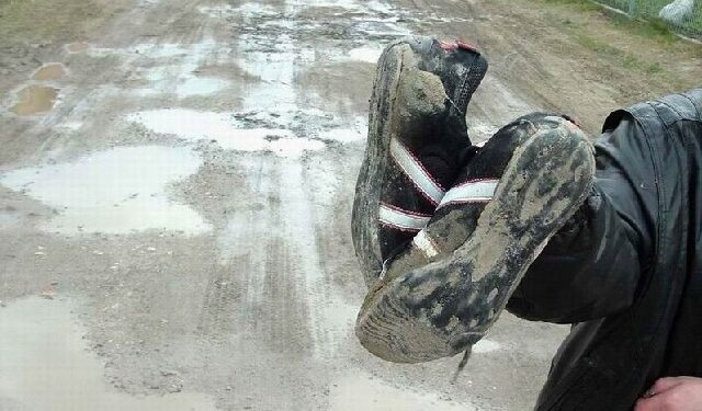 Kolbuszowa: Apele o kamienie.