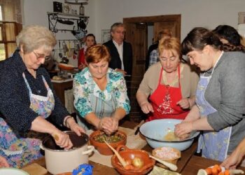 Kolbuszowa: Gotuj z panią Janiną.