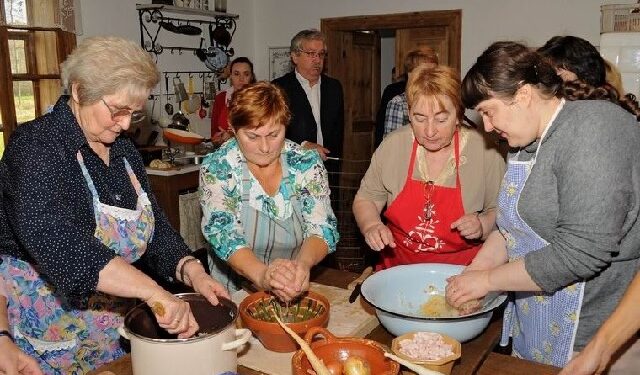 Kolbuszowa: Gotuj z panią Janiną.