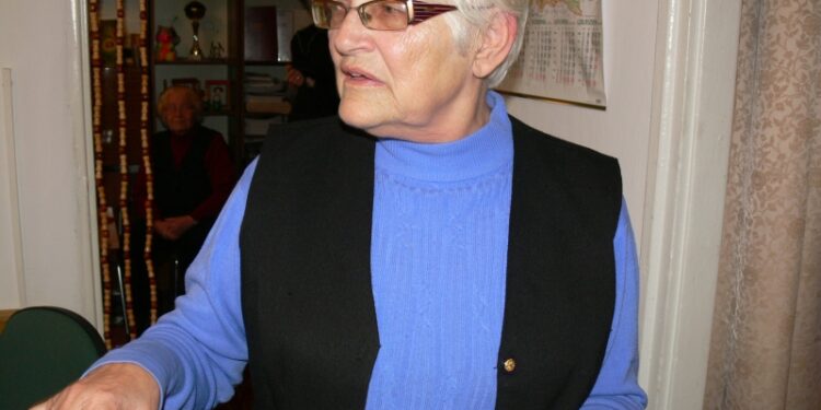 Tarnobrzeg. Niewidomi i niedowidzący zbyt rzadko korzystają z białej laski.