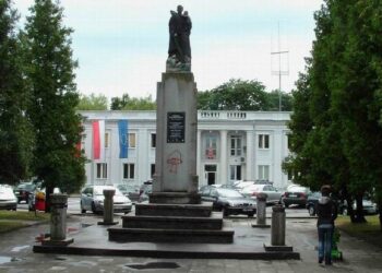 Mielec: Władze powiatu chcą usunąć symbol dominacji sowieckiej.