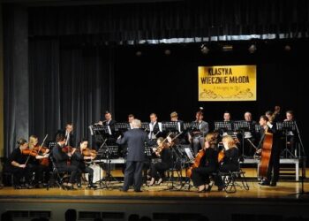 Mielec: Z mistrzami muzyki przez rok.
