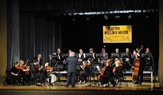 Mielec: Z mistrzami muzyki przez rok.