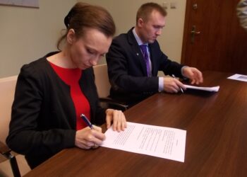Tarnobrzeg. Najbliżsi górnika, który przed czterema laty zginął przy rekultywacji wyrobiska w Piasecznie otrzymają zadośćuczynienie.