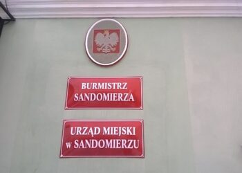 Sandomierz: Powstaną terenowe Biura Obsługi Intersanta urzędu miasta