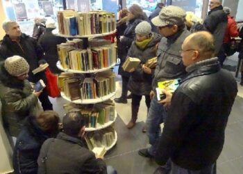 Stalowa Wola: Książki za złotówkę.