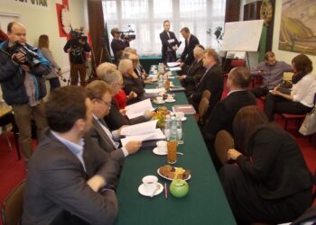 Tarnobrzeg. O przyszłości wyrobiska w Piasecznie rozmawiano  w siedzibie Kopalni Siarki „Machów”.