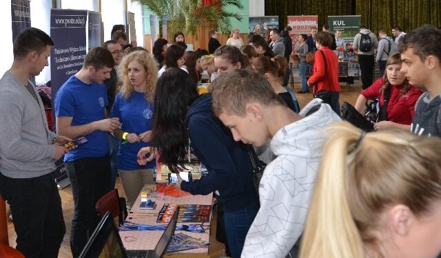 Stalowa Wola: Targi edukacyjne odbyły się po raz trzynasty