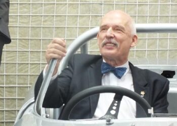 Mielec:  Janusz Korwin-Mikke i agresywna kampania