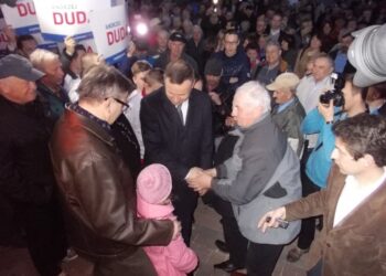 Tarnobrzeg. Kandydat na prezydenta RP z ramienia PiS, Andrzej Duda spotkał się z mieszkańcami miasta.