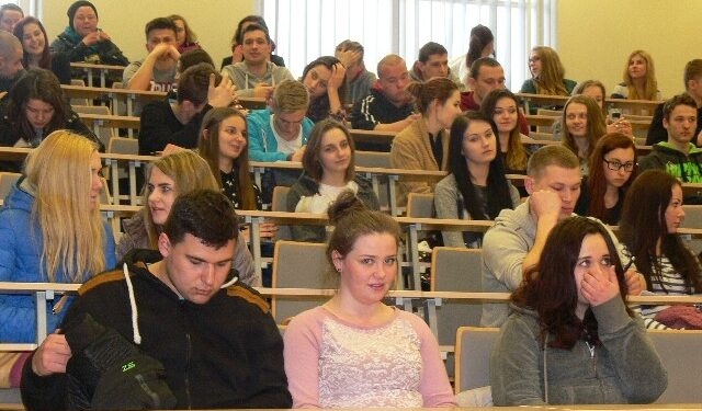 Tarnobrzeg: Spore zainteresowanie bezpłatnymi korepetycjami z matematyki