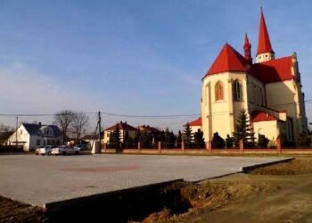 Wola Raniżowska: Kontrowersyjny parking  stanowisko mieszkańca.