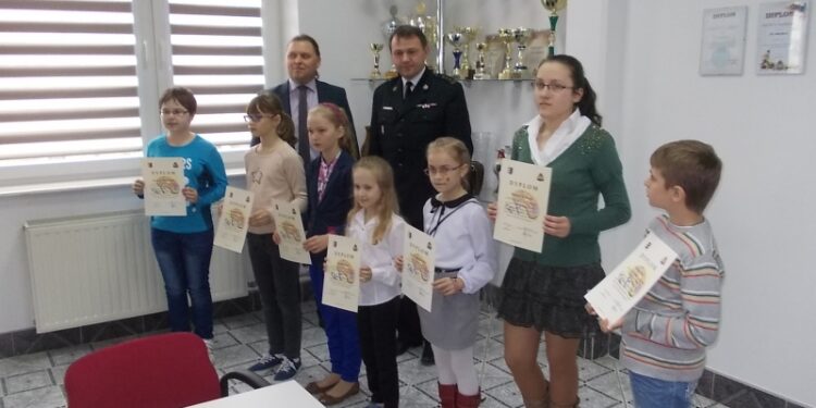 Tarnobrzeg. Konkurs „Bezpieczeństwo i rozwaga – tego od ciebie każdy wymaga!”