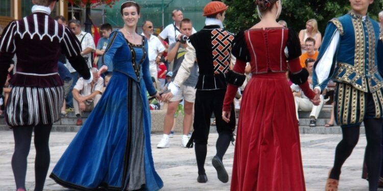 Sandomierz: Rycerska inauguracja sezonu turystycznego.