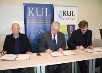 Stalowa Wola: KUL będzie realizował innowacyjne projekty ze Stal-Systems.