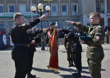 Stalowa Wola: Ślubowali na sztandar.