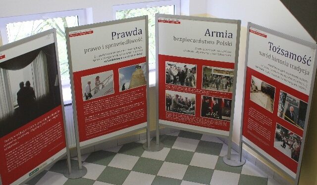 Mielec:''Lech Kaczyński w służbie Najjaśniejszej Rzeczypospolitej''