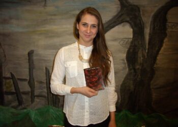 Kraków: Stalowowolska poetka Monika Kusztal prezentuje swój tomik.