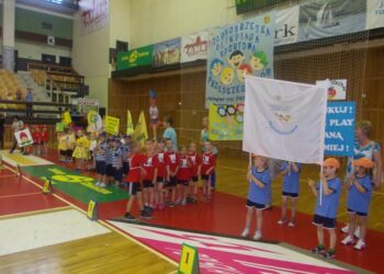 Tarnobrzeg. Kulawy lisek i bieg w kapciach muzealnych czyli III Sportowa Olimpiada Przedszkolaków.