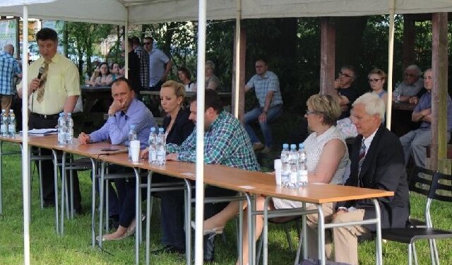 Mielec:  Kronospan- wróg publiczny nr 1
