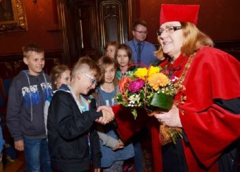 Mielec: Mali studenci mają już wakacje.