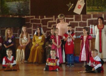 Sandomierz: Przedszkolaki o mieście.