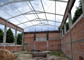 Werynia: Budują przedszkole i salę gimnastyczną