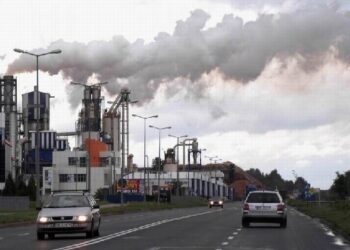 Mielec: W oczekiwaniu na wyniki badań powietrza