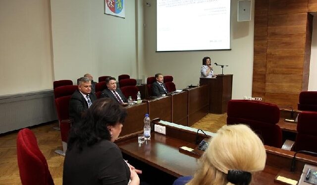 Podkarpacie: Lipiec miał być miesiącem bez sesji?