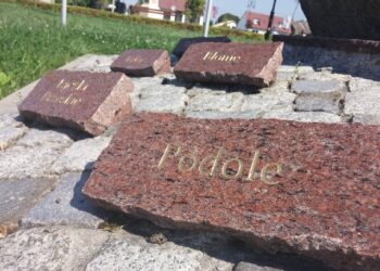 Mielec:  Remont Odmalujmy Polskę w Podolu k. Mielca