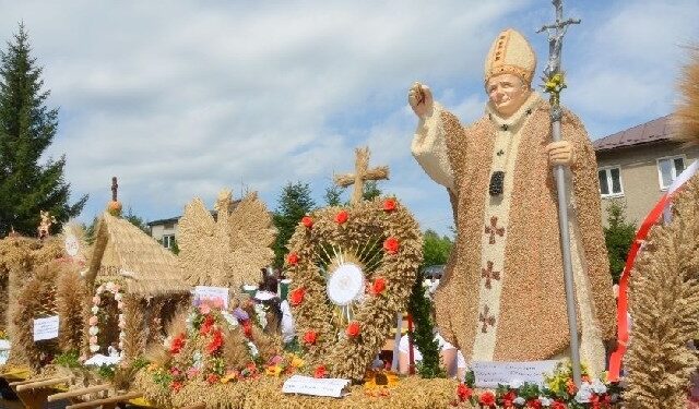 Gorzyce: Dziękczynienie za plony.
