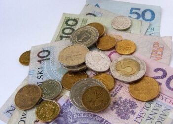 Kolbuszowa: Można starać się o pomoc dla uczniów