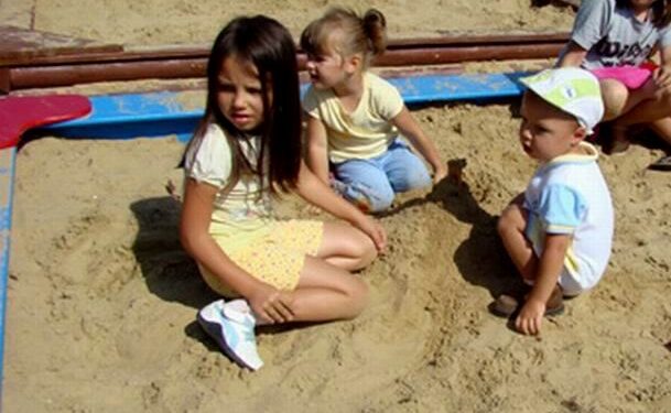 Mielec: Wysypka po zabawie w piaskownicy