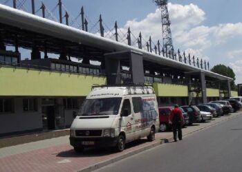 Mielec: Stadion utrudnia życie pieszym