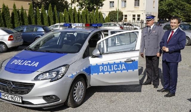 Mielec: Władze miasta dofinansowały zakup radiowozu.