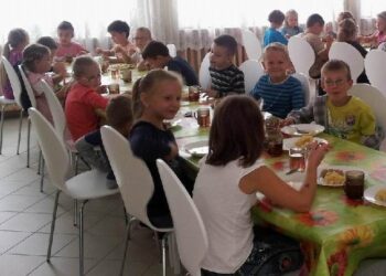 Kolbuszowa: Doposażą szkolne stołówki.