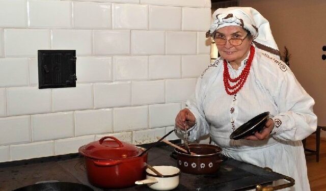 Kolbuszowa: Spotkanie z kuchnią ludową.