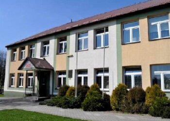 Werynia: Szkoła i przedszkole pod lupą komisji.
