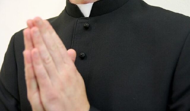 Mielec: Klerycy chcą, by ich duchowi podopieczni mieli ratunek pod ręką.